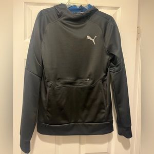 Puma dry fit hoodie sweater for Boys size Small.